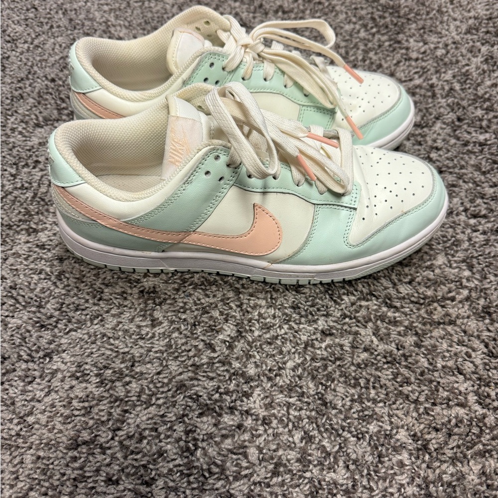 Nike women’s dunk low ‘barely green’